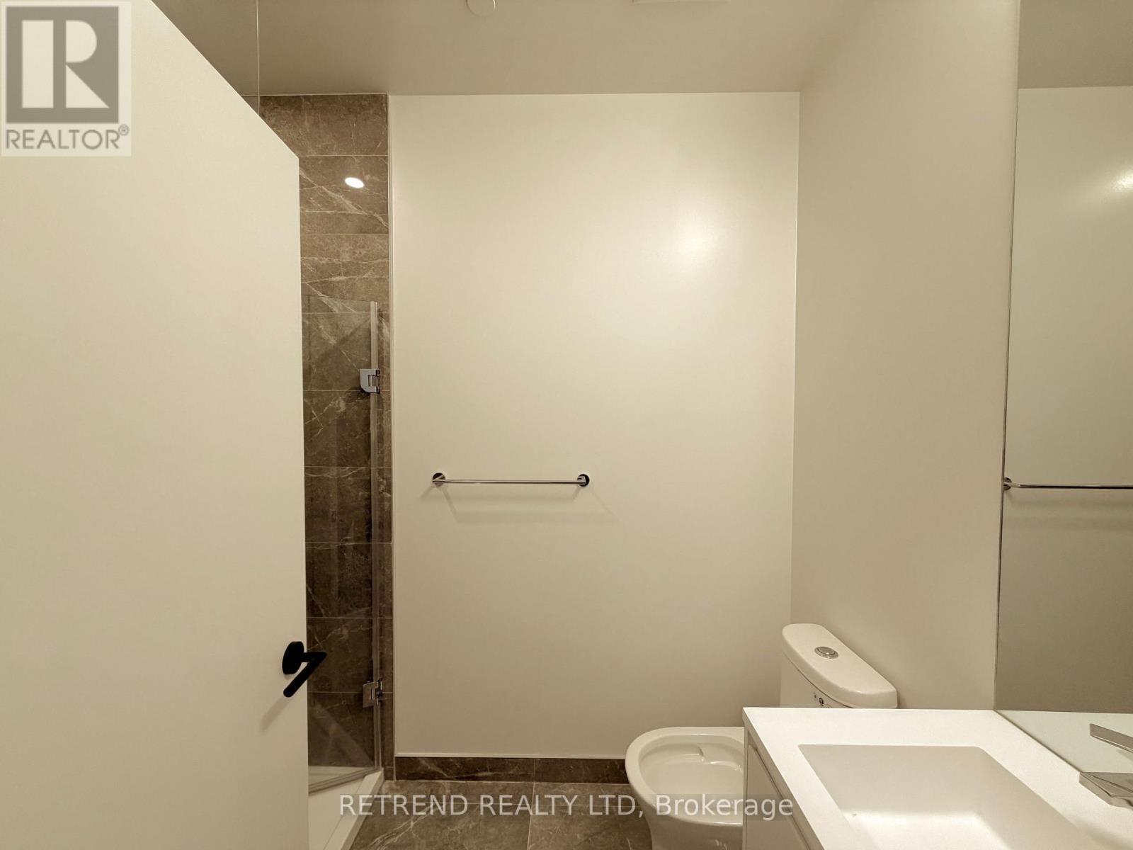 1914 - 1 Quarrington Lane, Toronto, Ontario  M3C 0S4 - Photo 5 - C12726182