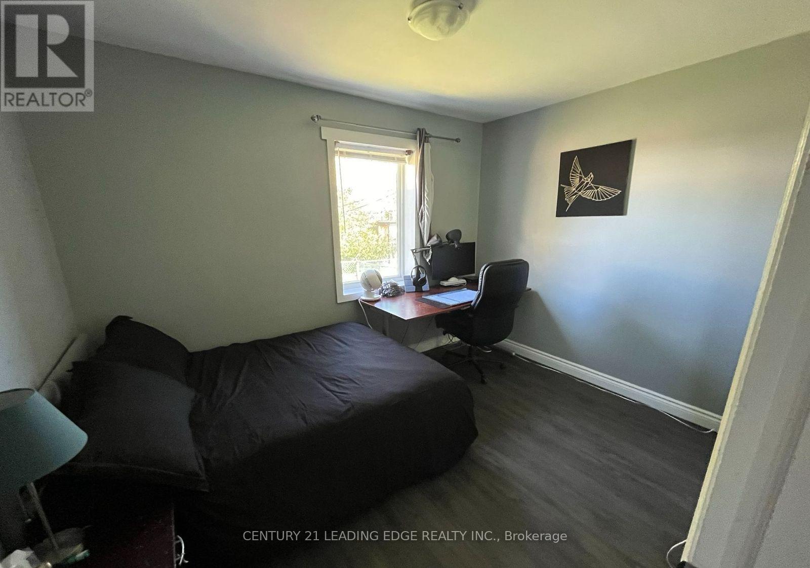 98 Flora Drive W, Toronto, Ontario  M1P 1A6 - Photo 6 - E12726178