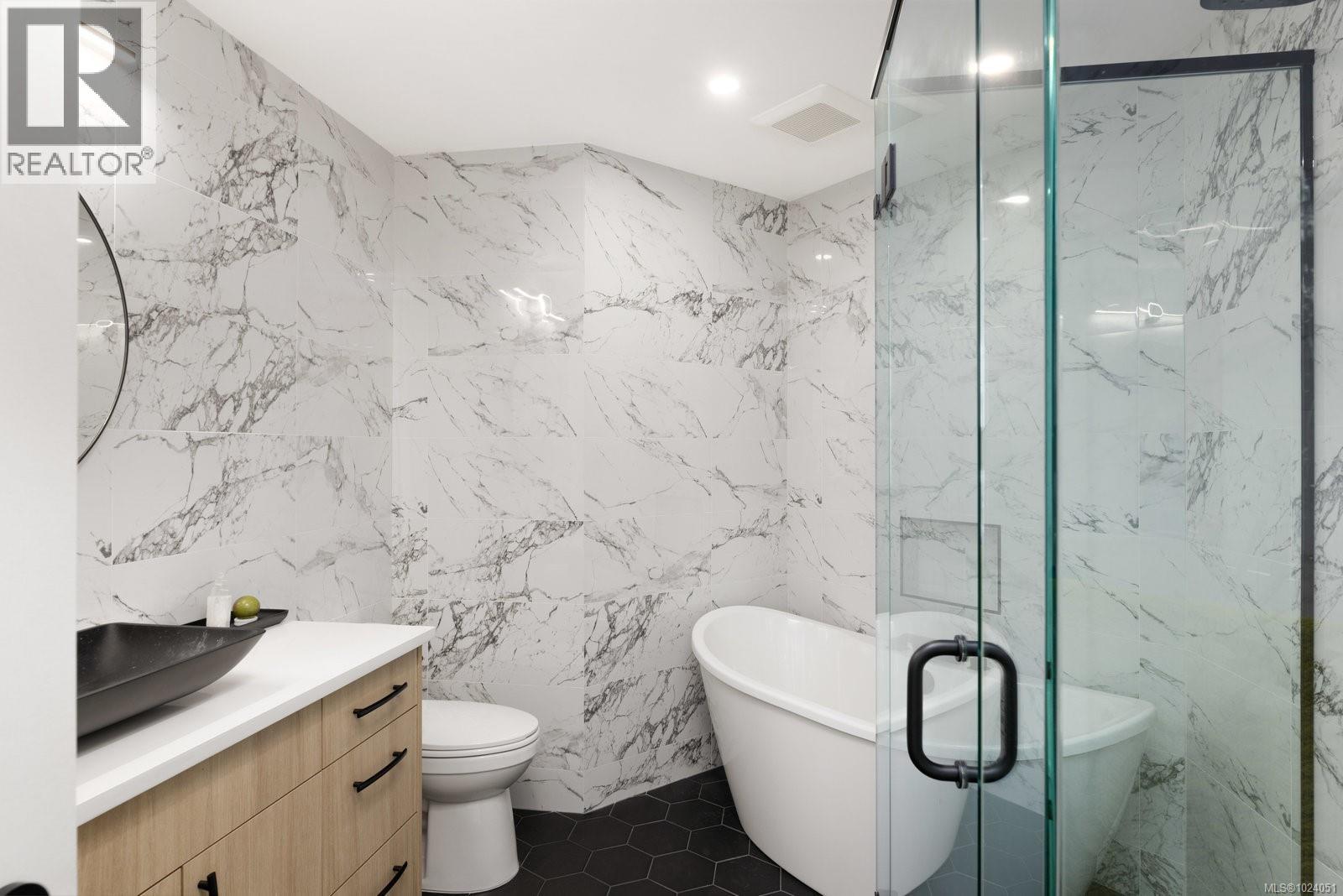 2545 Newman Rd, Central Saanich, British Columbia  V8M 1V1 - Photo 19 - 1024051