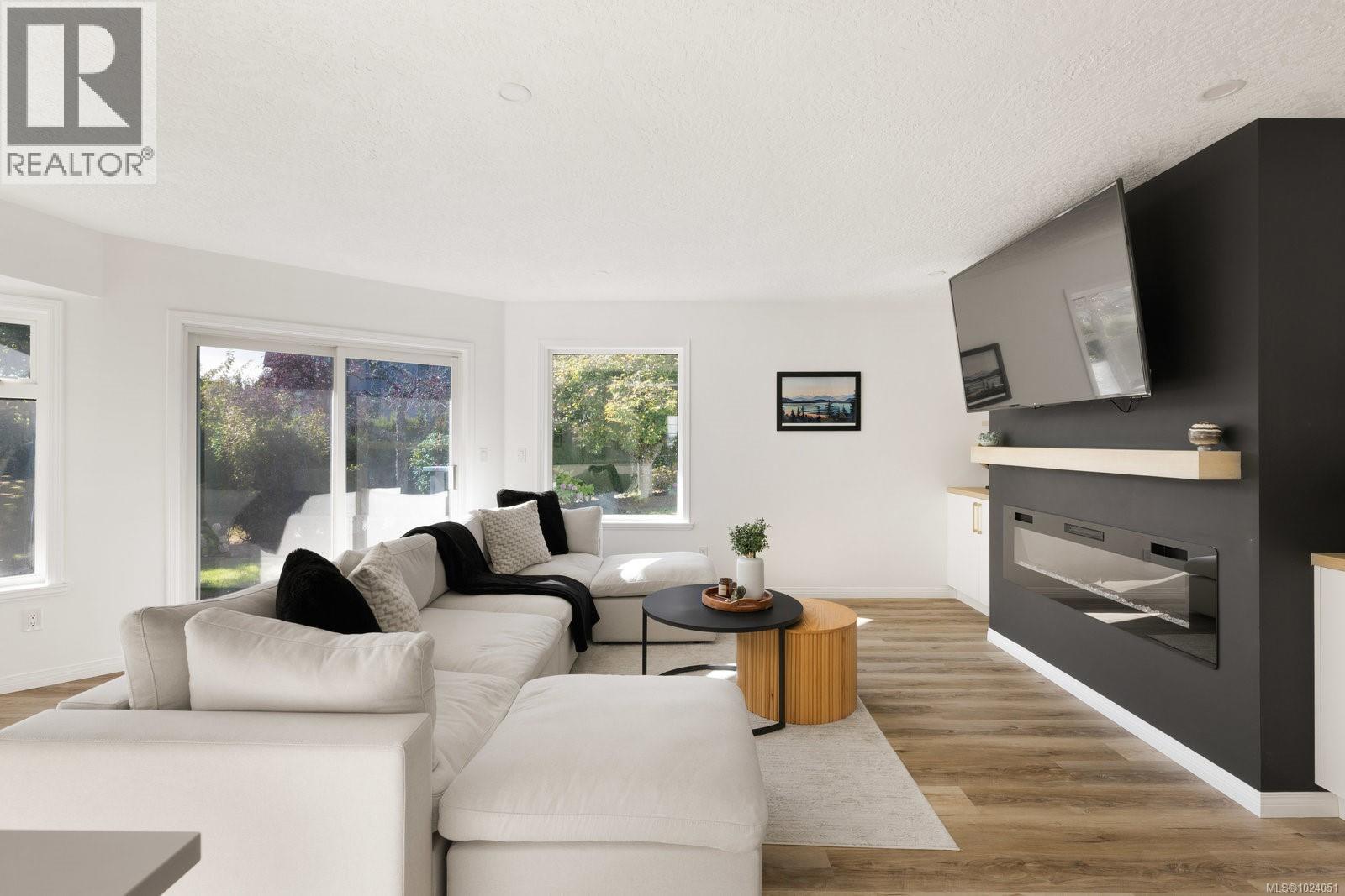 2545 Newman Rd, Central Saanich, British Columbia  V8M 1V1 - Photo 7 - 1024051