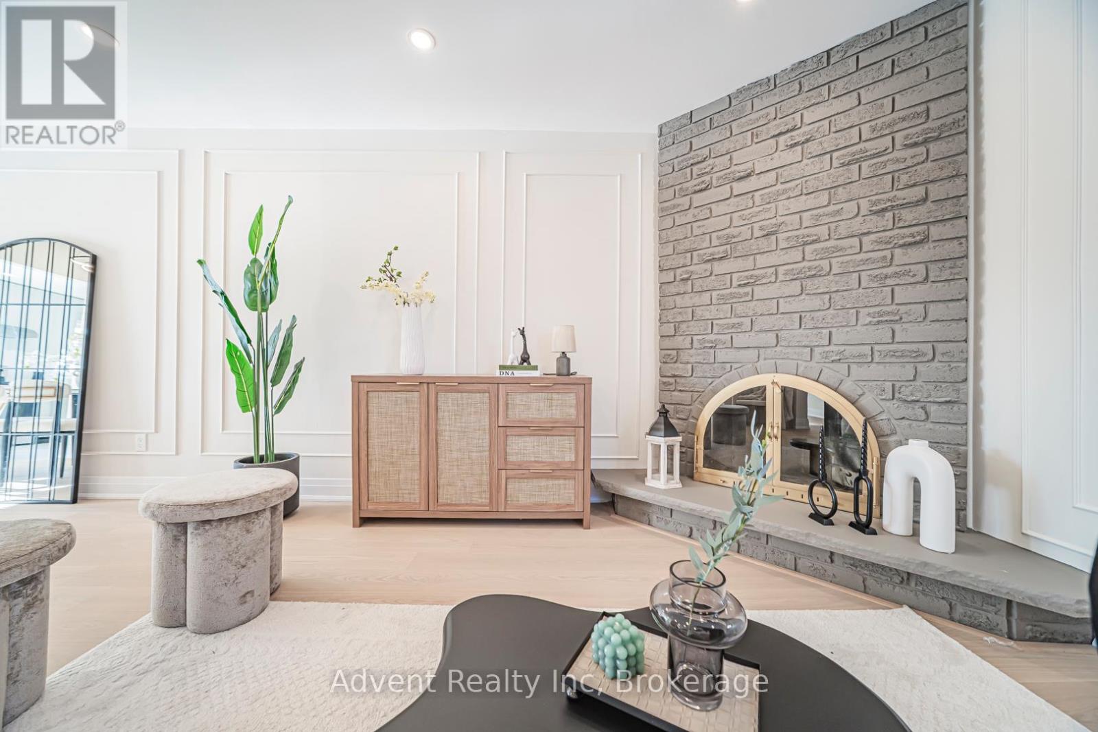 53 Cheeseman Drive, Markham, Ontario  L3R 3G3 - Photo 10 - N12726154