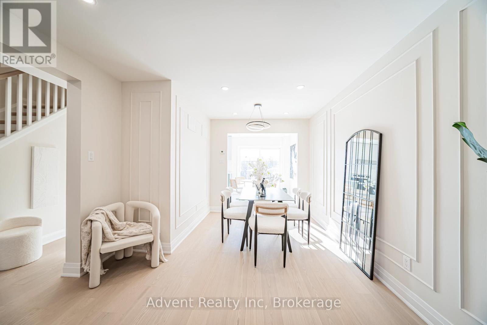 53 Cheeseman Drive, Markham, Ontario  L3R 3G3 - Photo 11 - N12726154