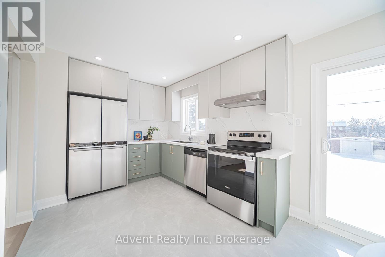 53 Cheeseman Drive, Markham, Ontario  L3R 3G3 - Photo 17 - N12726154