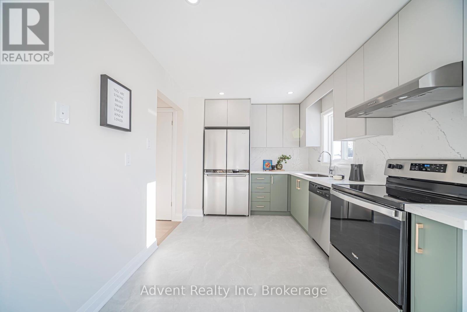 53 Cheeseman Drive, Markham, Ontario  L3R 3G3 - Photo 18 - N12726154