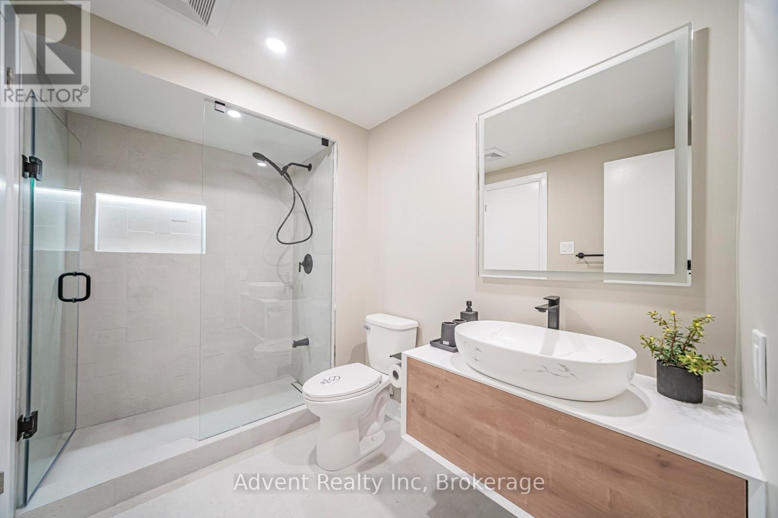 53 Cheeseman Drive, Markham, Ontario  L3R 3G3 - Photo 23 - N12726154