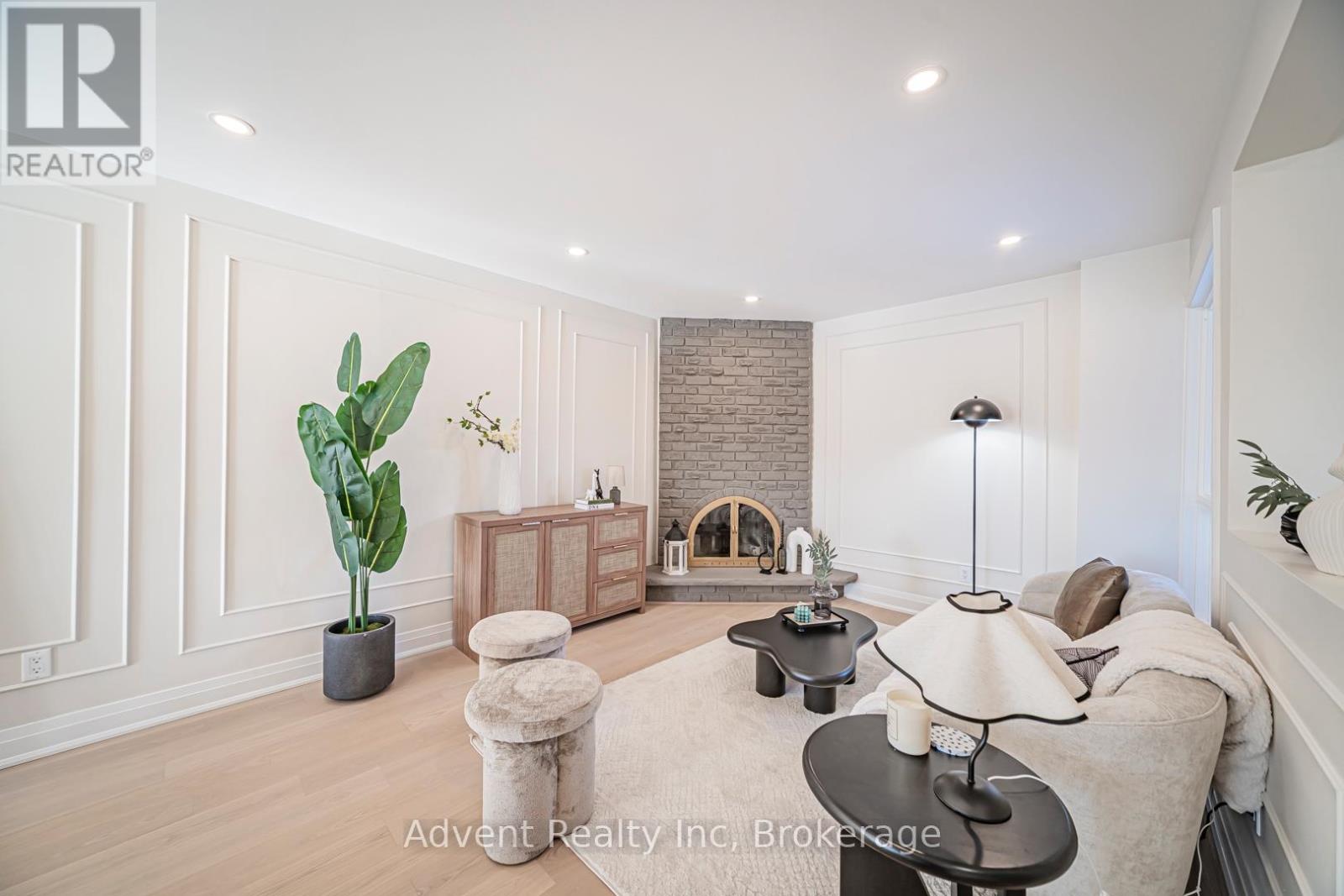 53 Cheeseman Drive, Markham, Ontario  L3R 3G3 - Photo 3 - N12726154