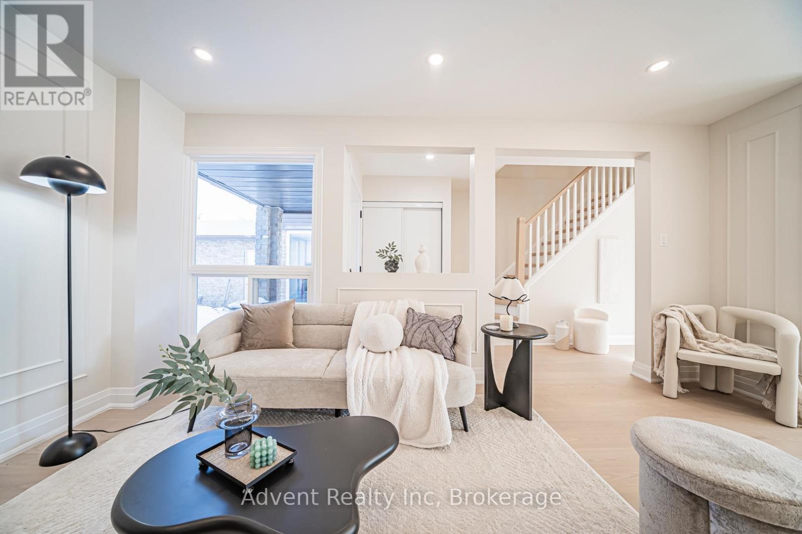 53 Cheeseman Drive, Markham, Ontario  L3R 3G3 - Photo 6 - N12726154