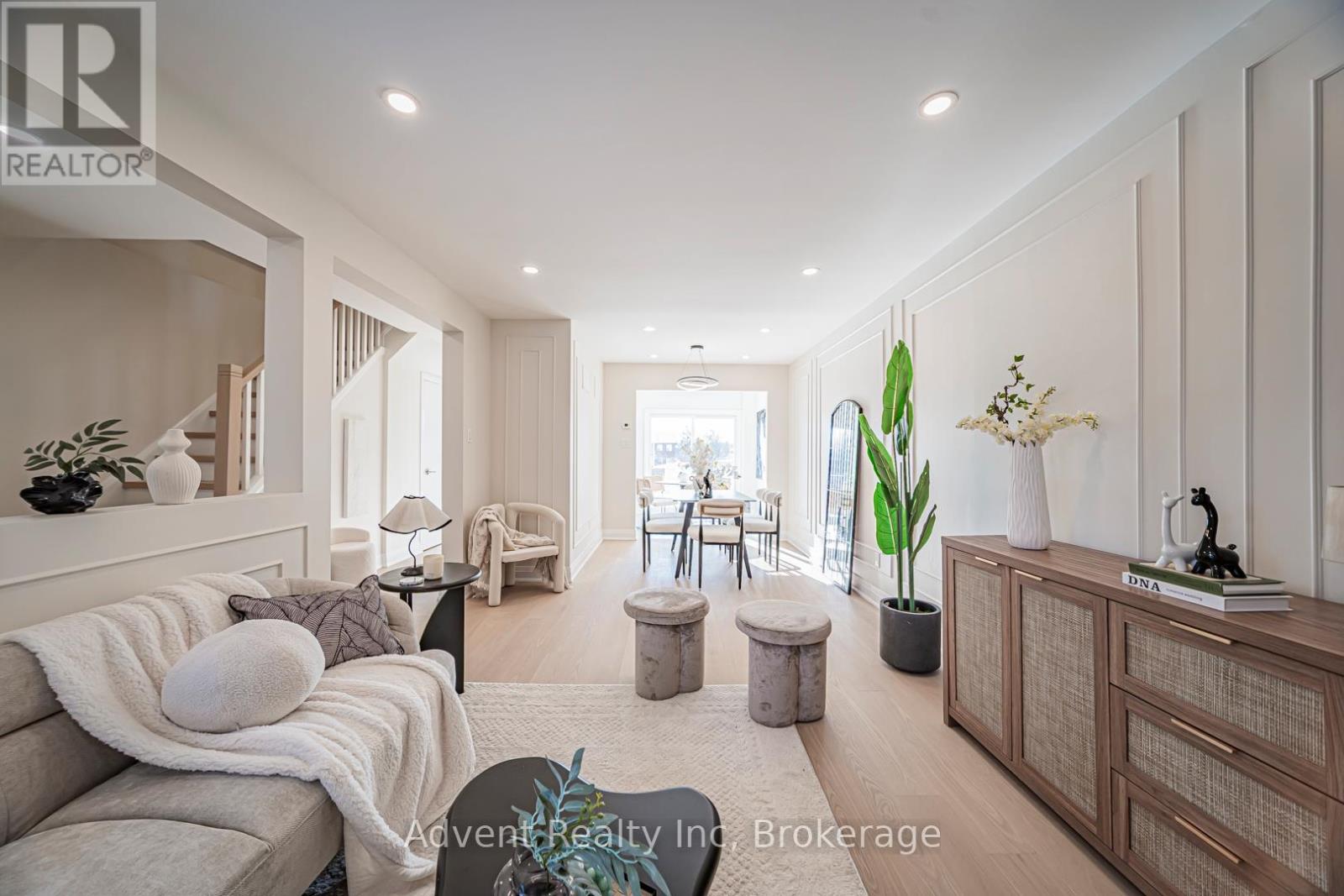 53 Cheeseman Drive, Markham, Ontario  L3R 3G3 - Photo 8 - N12726154