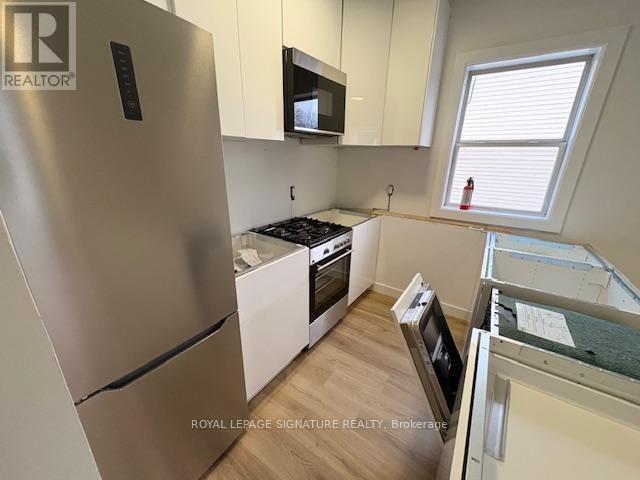 2nd Floor - 62 Allen Avenue, Toronto, Ontario  M4M 1T4 - Photo 3 - E12724906