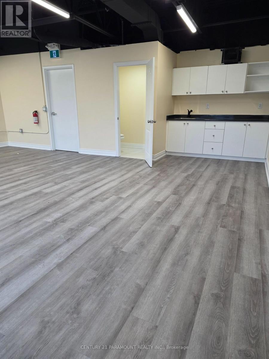 14 Upper Level - 587 Hanlon Creek Boulevard, Guelph, Ontario  N1C 0A1 - Photo 7 - X12605586