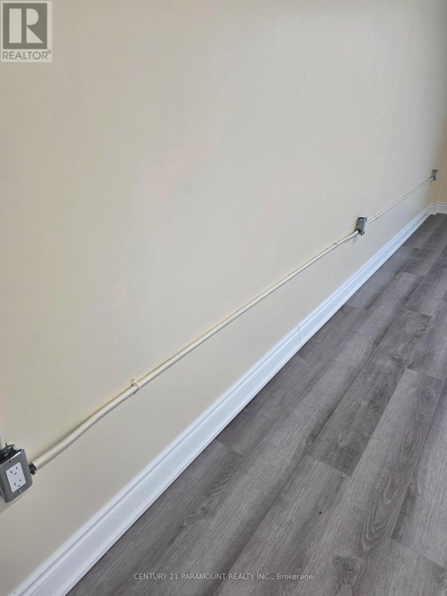 14 Upper Level - 587 Hanlon Creek Boulevard, Guelph, Ontario  N1C 0A1 - Photo 16 - X12605586