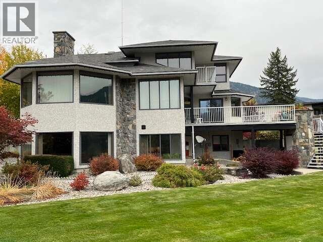 5725 Taghum Frontage Road, Nelson, British Columbia