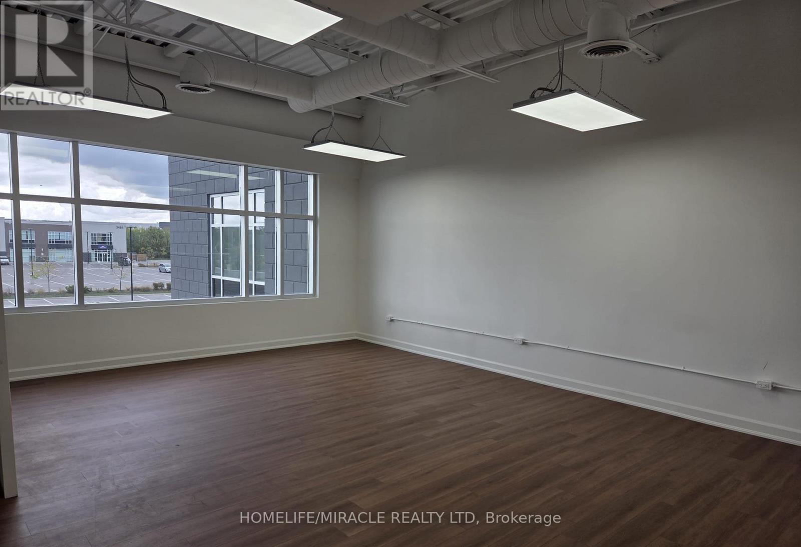 214 - 3495 Rebecca Street, Oakville, Ontario  L6L 0H5 - Photo 4 - W12726166