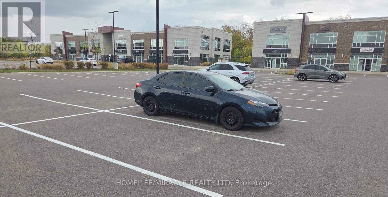 214 - 3495 Rebecca Street, Oakville, Ontario  L6L 0H5 - Photo 9 - W12726166