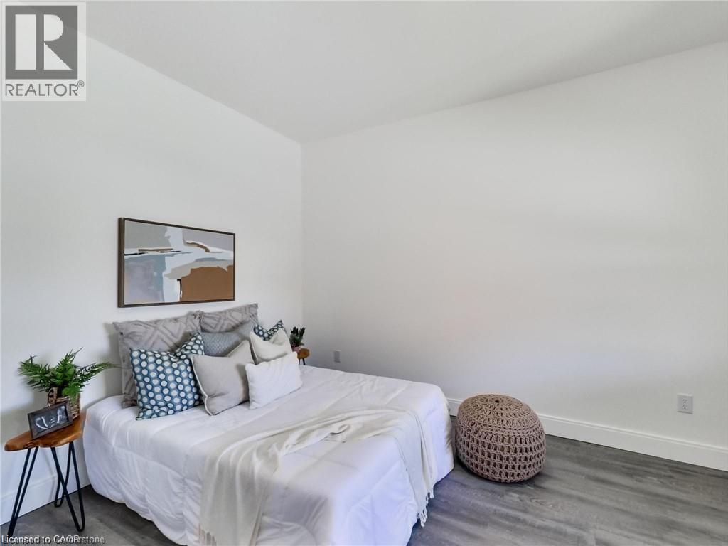 54 Fairview Avenue, Hamilton, Ontario  L8L 7B6 - Photo 8 - 40800529