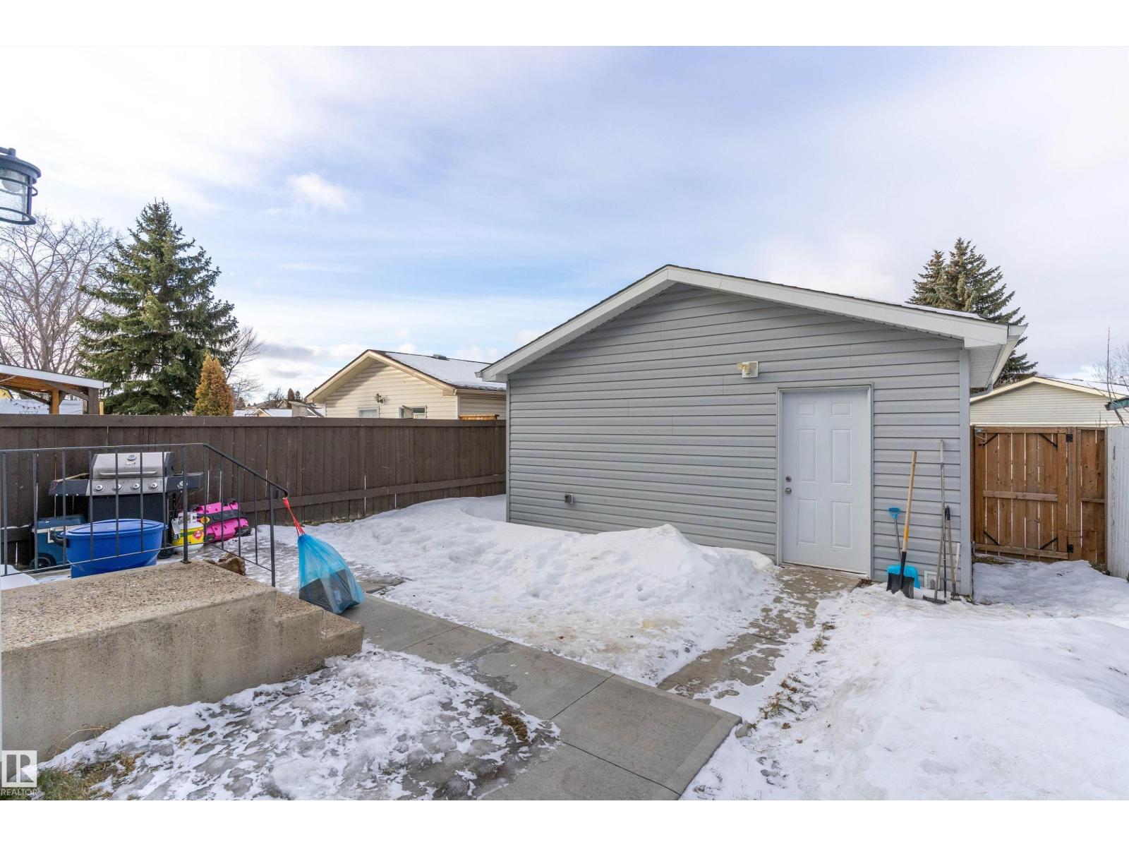 3320 48 St Nw, Edmonton, Alberta  T6L 4J1 - Photo 43 - E4470936