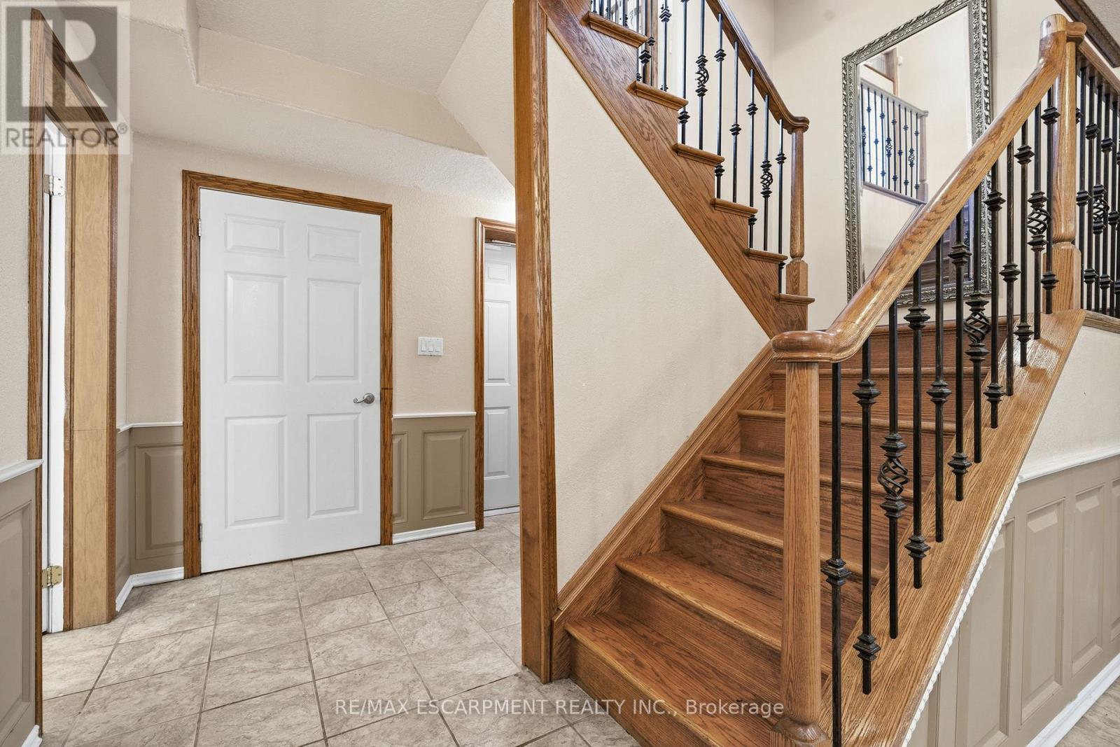 4 Lakeside Drive, Hamilton, Ontario  L8E 5C1 - Photo 31 - X12726180