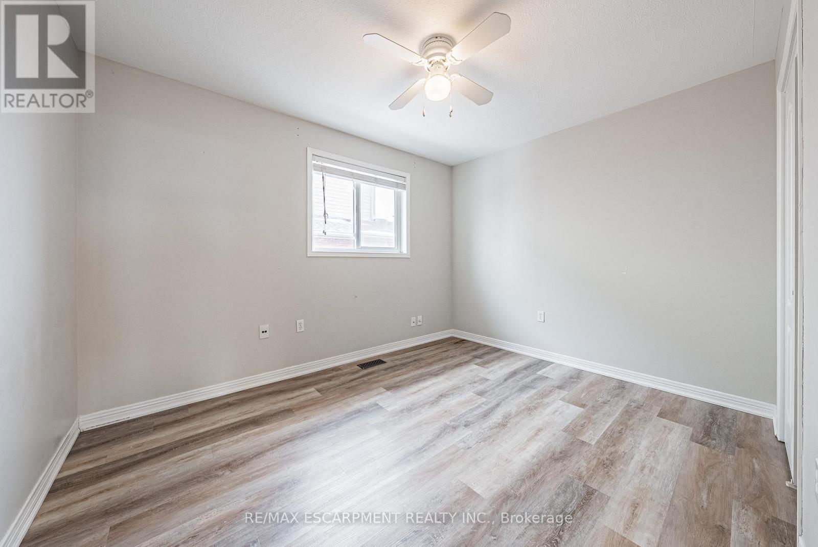 12 Shadetree Crescent, Hamilton, Ontario  L8J 3X2 - Photo 12 - X12726190