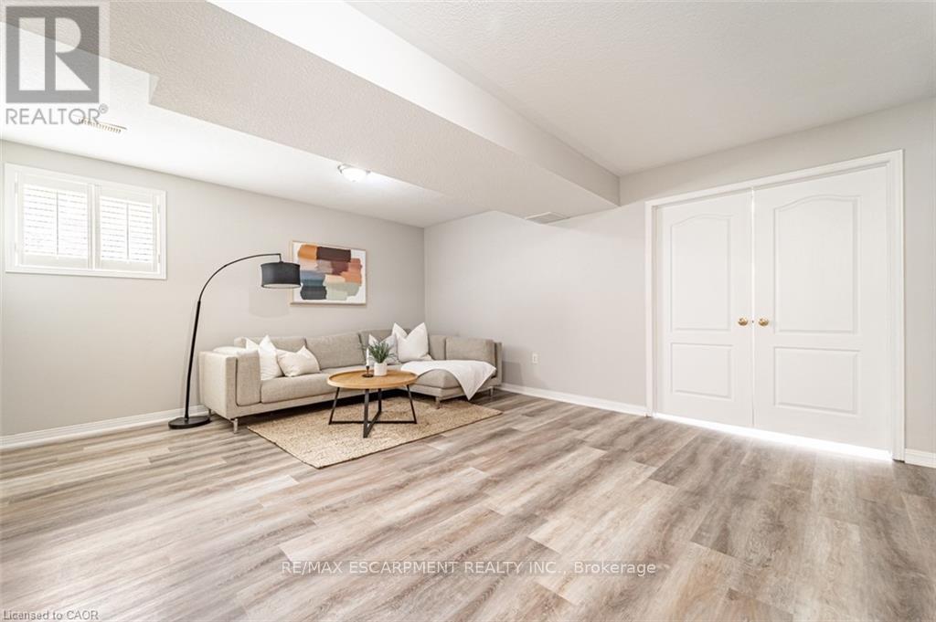 12 Shadetree Crescent, Hamilton, Ontario  L8J 3X2 - Photo 23 - X12726190