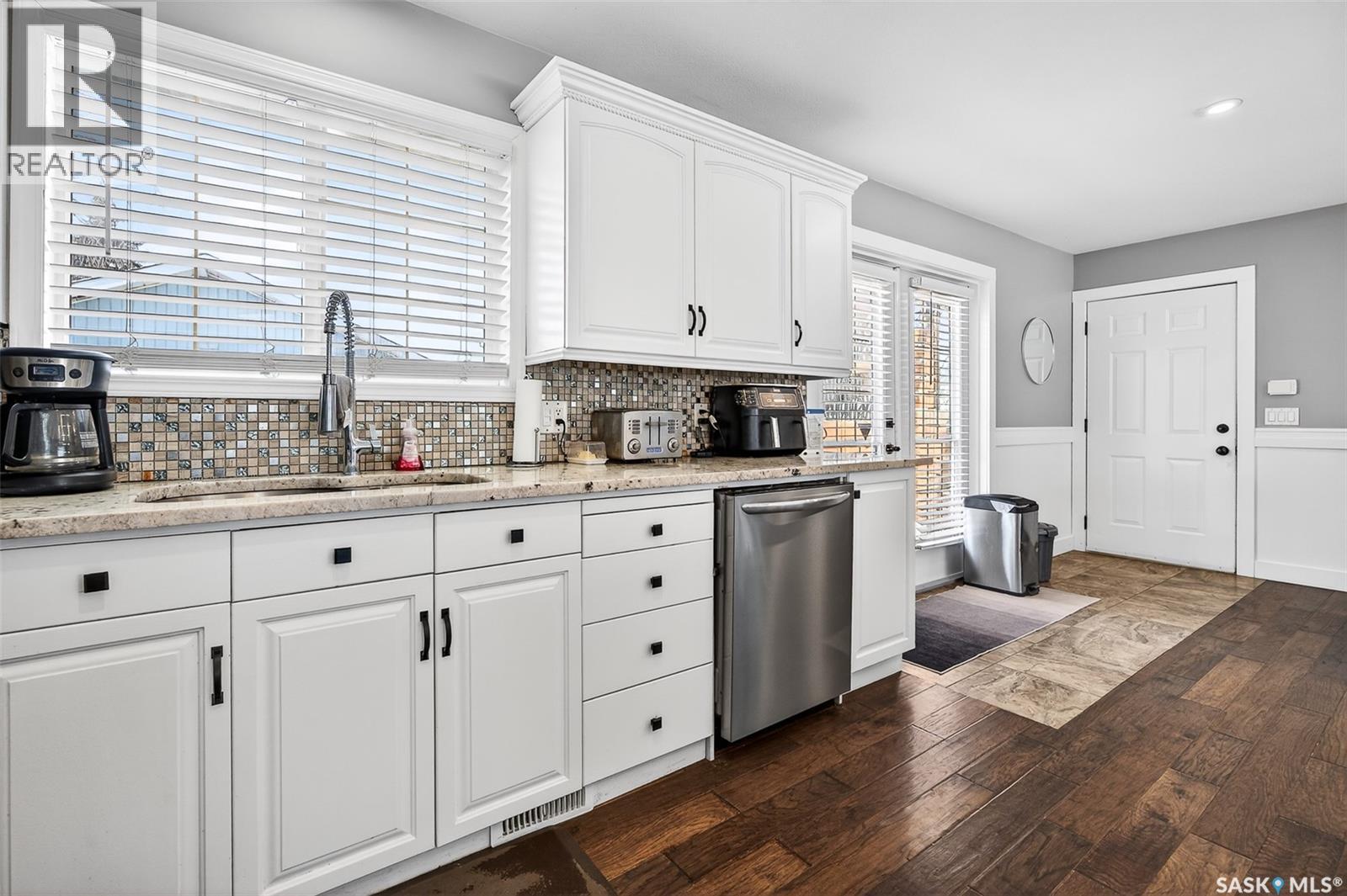 1150 Bogue Avenue, Moose Jaw, Saskatchewan  S6H 4M5 - Photo 8 - SK027325