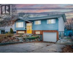 1012 33 Avenue, vernon, British Columbia
