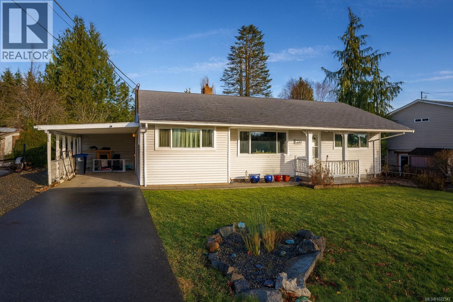 2114 Mckenzie Ave, Comox, British Columbia  V9M 1M7 - Photo 14 - 1022347