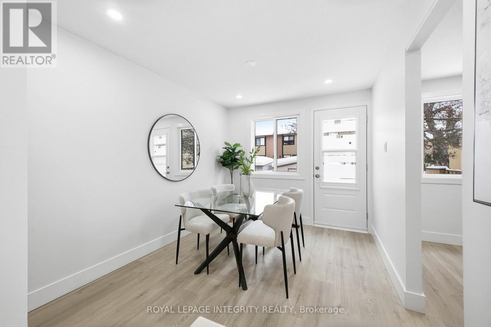 6 - 7868 Jeanne D'arc Boulevard N, Ottawa, Ontario  K1C 2E9 - Photo 11 - X12726206