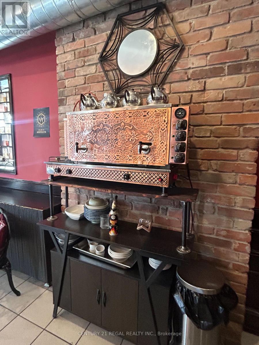 1150 Davenport Road, Toronto, Ontario  M6H 2G5 - Photo 9 - C12643718