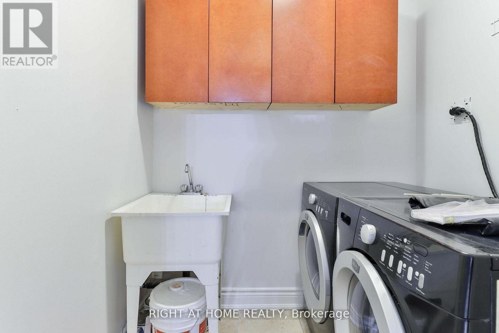 Main + Upper - 143 Gamble Avenue, Toronto, Ontario  M4J 2P2 - Photo 17 - E12720424