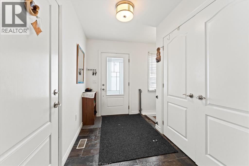 132 Forhan Street, Amherstburg, Ontario N9V 0B3 - Photo 5 - 26001851