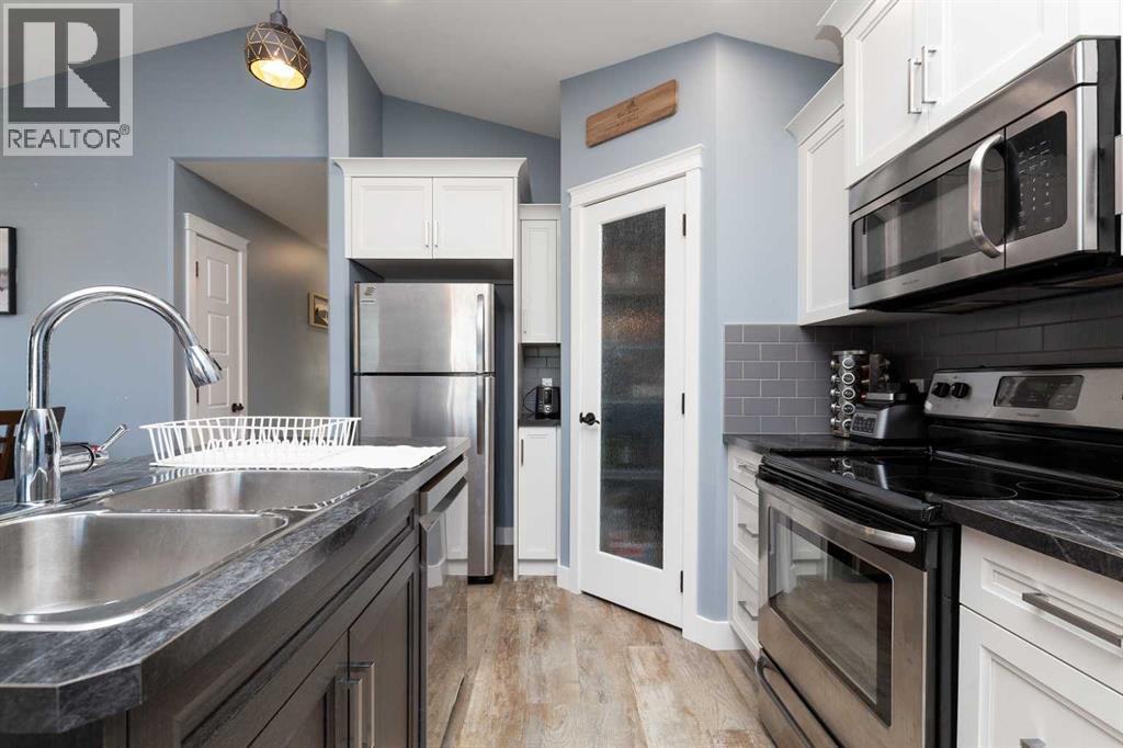 418 Sundance Drive, Coalhurst, Alberta  T0L 0V2 - Photo 5 - A2280320