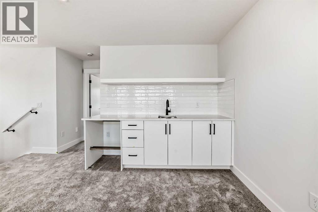 8308 34 Avenue Nw, Calgary, Alberta  T3B 1R2 - Photo 13 - A2269274