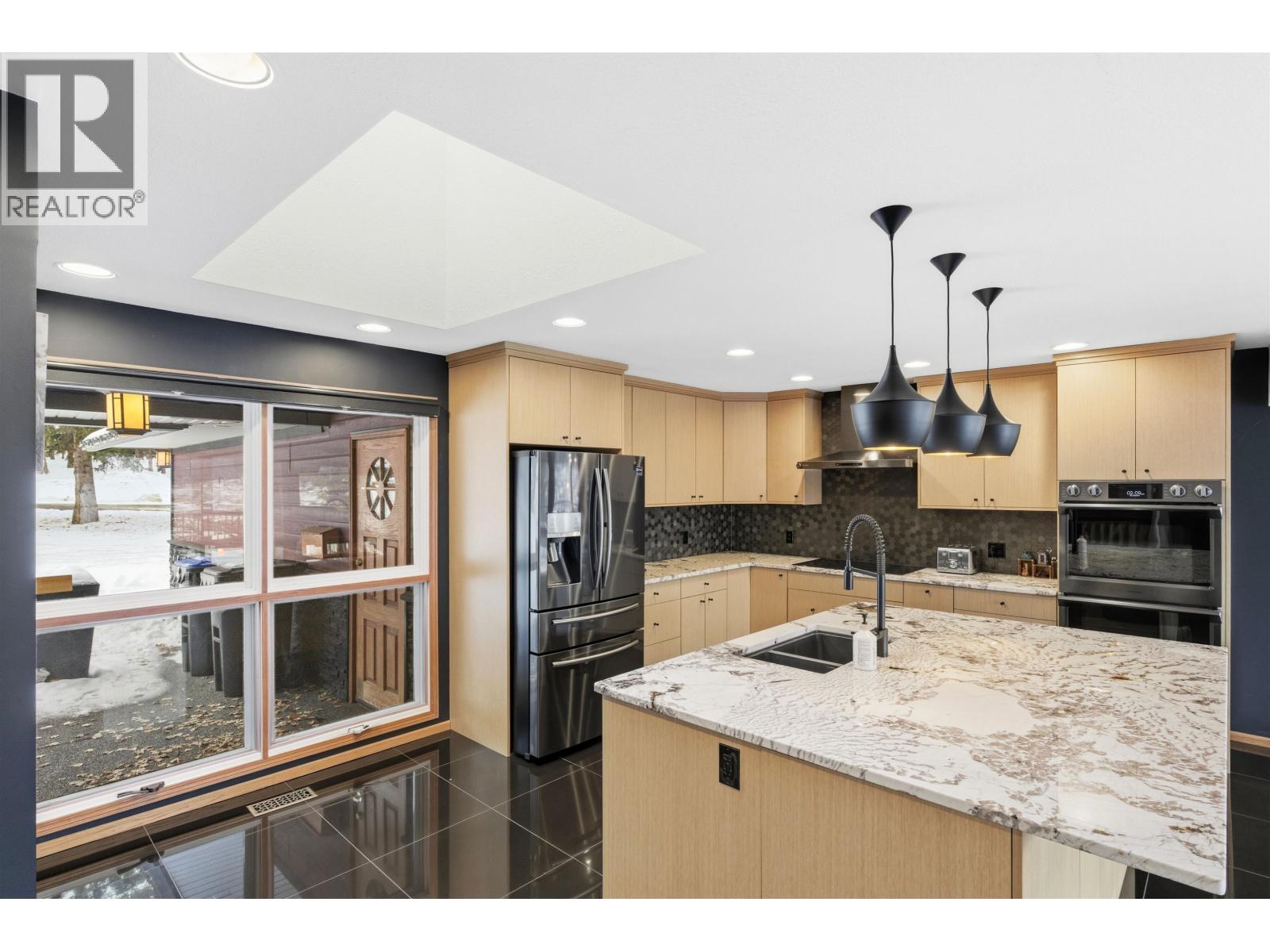 154 Country Club Boulevard, Williams Lake, British Columbia  V2G 3T2 - Photo 3 - R3060835