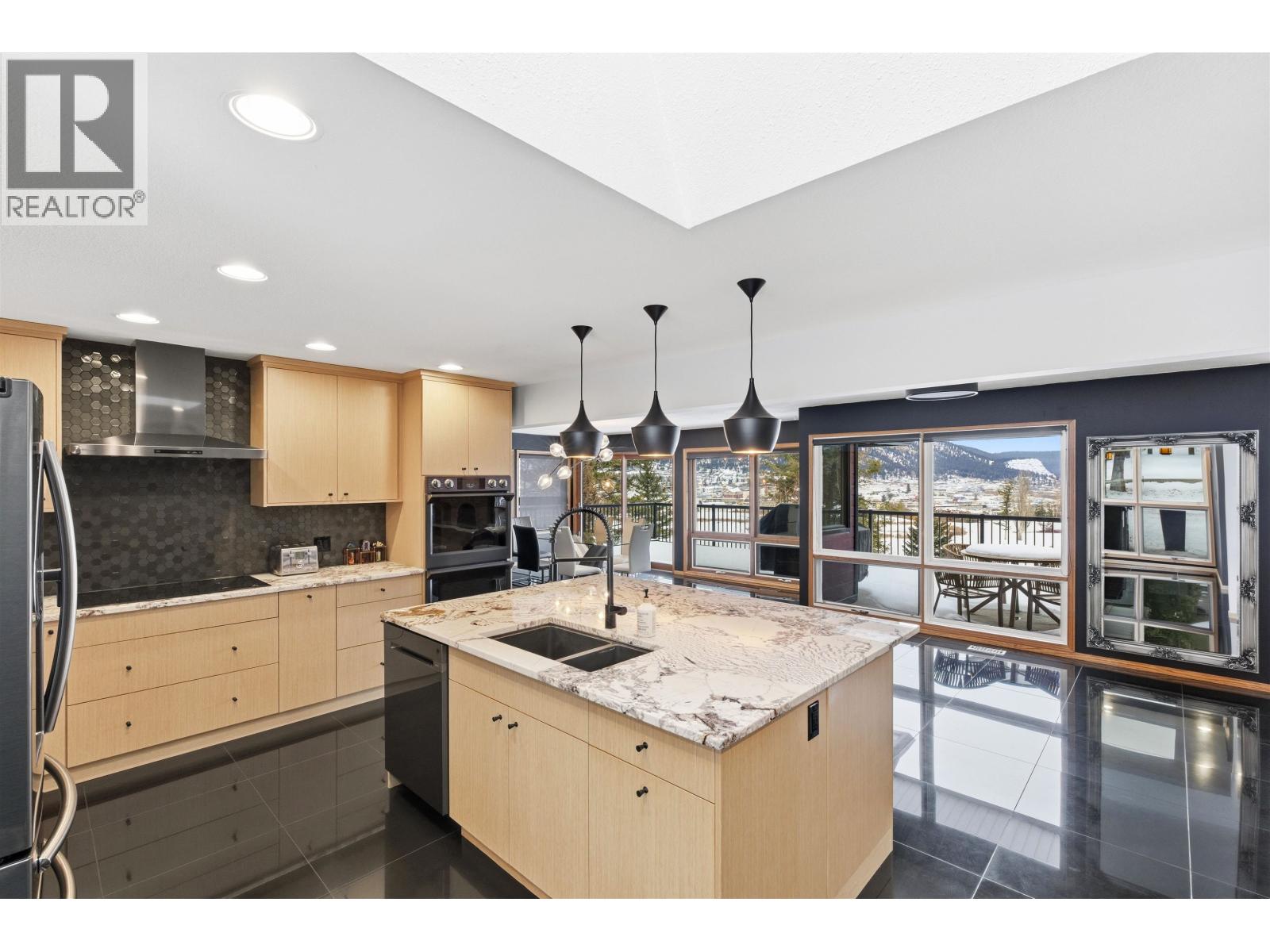 154 Country Club Boulevard, Williams Lake, British Columbia  V2G 3T2 - Photo 6 - R3060835