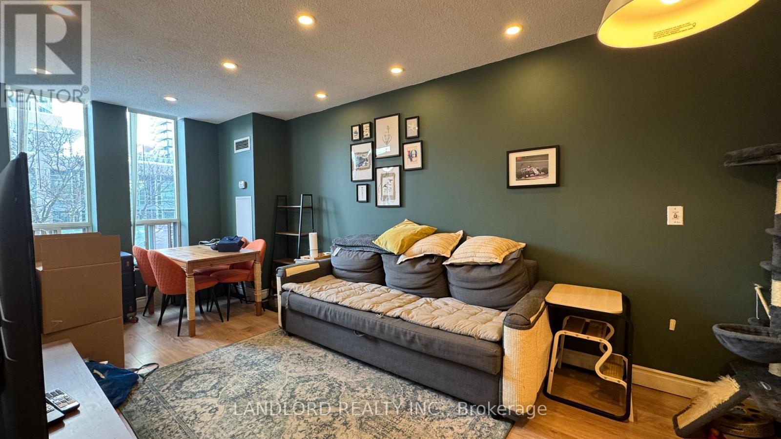 306 - 28 Olive Avenue, Toronto, Ontario  M2N 7E6 - Photo 2 - C12726214