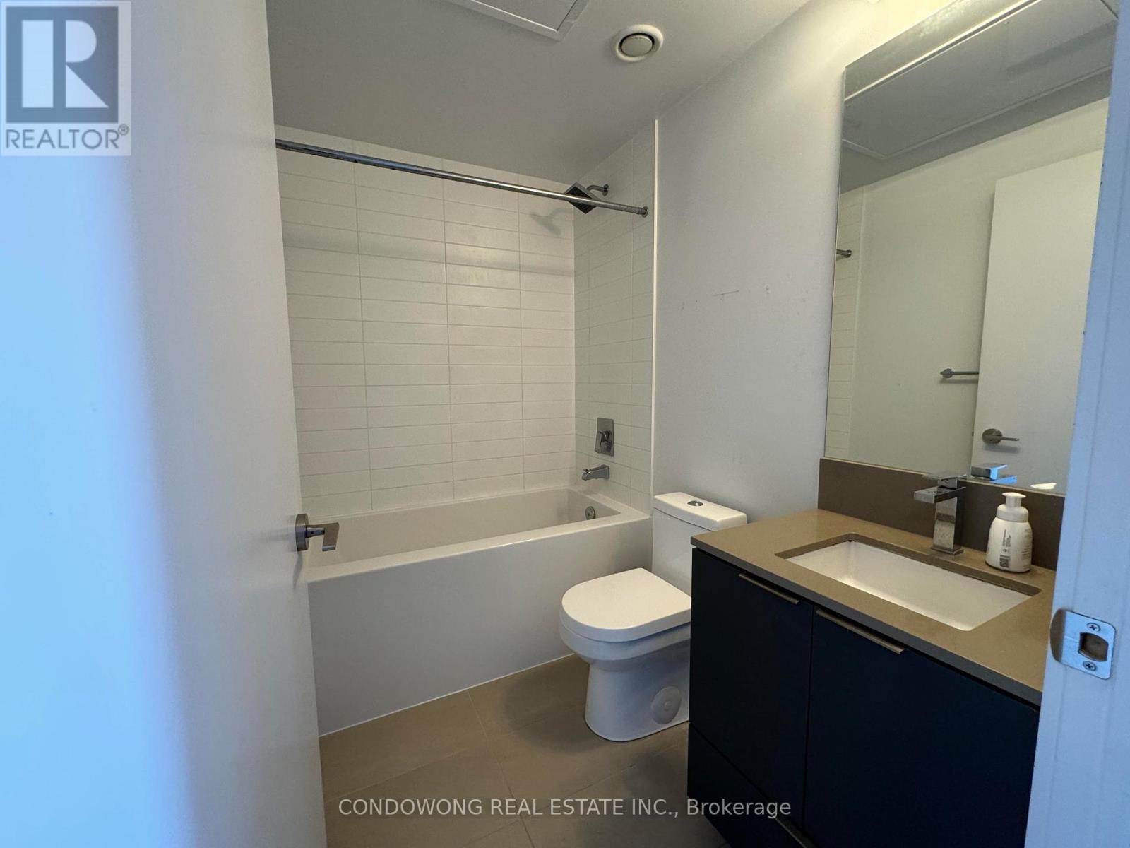 3307 - 181 Dundas Street E, Toronto, Ontario  M5A 0N5 - Photo 8 - C12726220