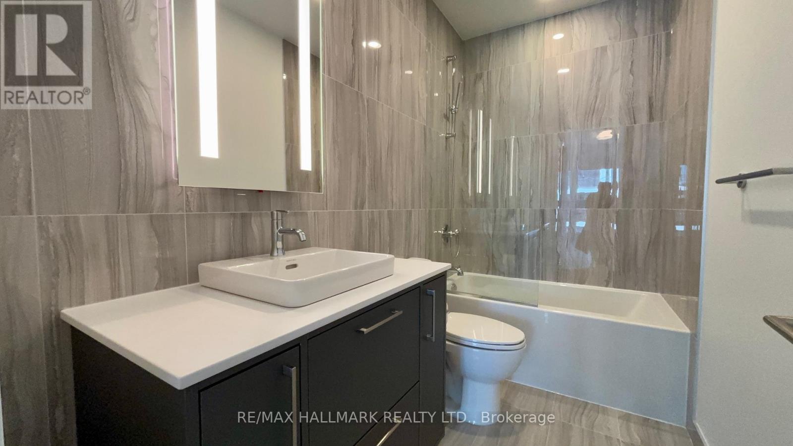 Ph13 - 115 Denison Avenue, Toronto, Ontario  M5T 0E6 - Photo 3 - C12726230