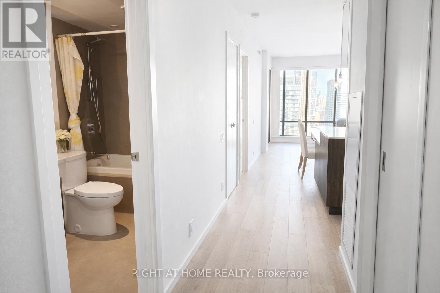 3309 - 5 St. Joseph Street, Toronto, Ontario  M4Y 0B6 - Photo 2 - C12726256