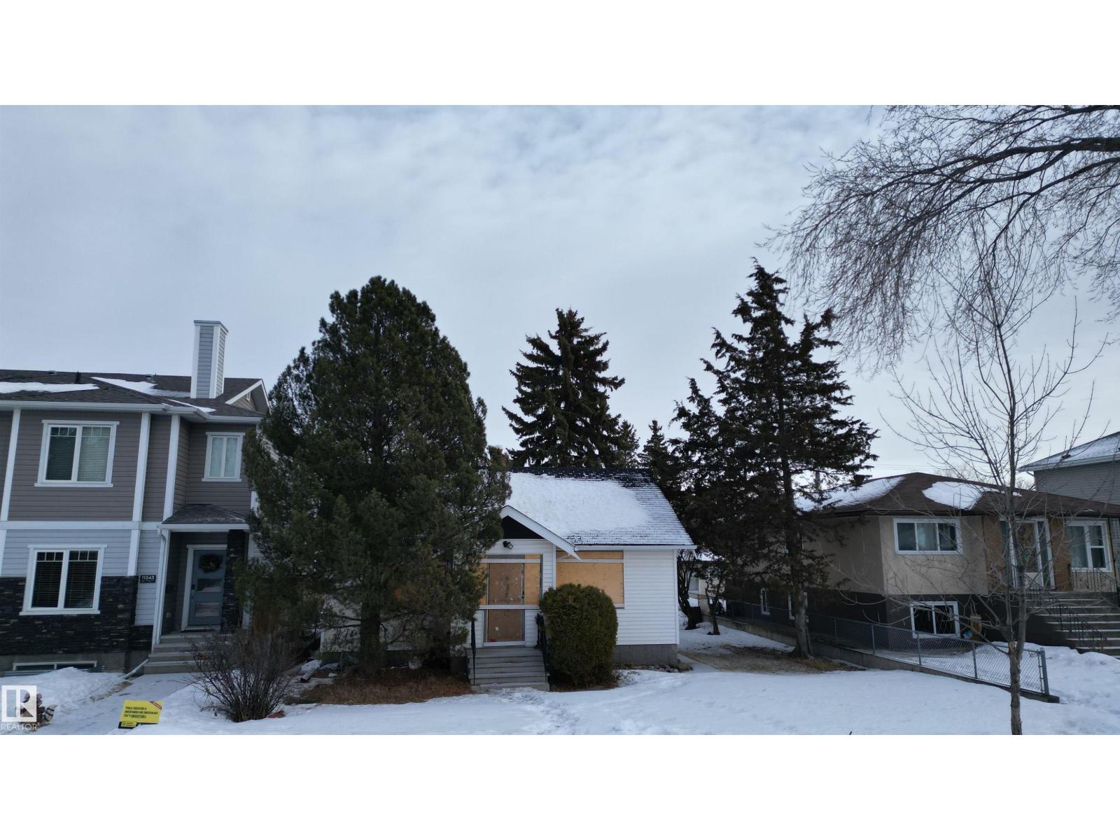 11237 102 St Nw, Edmonton, Alberta  T5G 2E2 - Photo 3 - E4470937