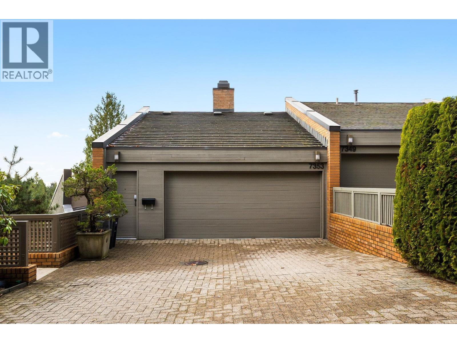 7353 YEW STREET, Vancouver, British Columbia