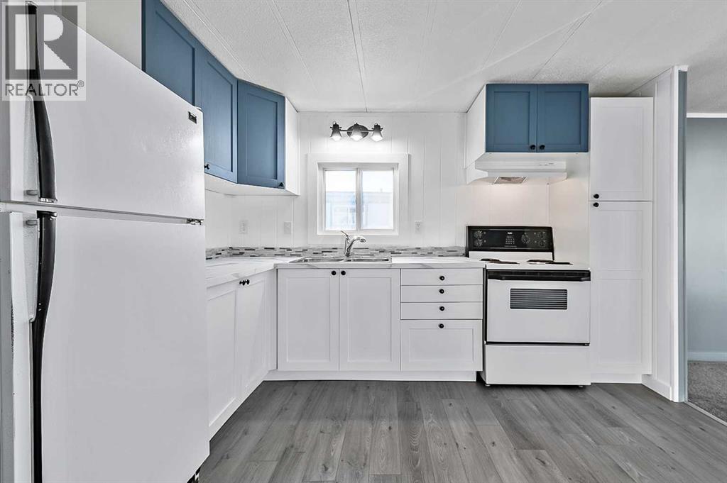 112 1st Street Se, Diamond Valley, Alberta  T0L 0H0 - Photo 2 - A2280021