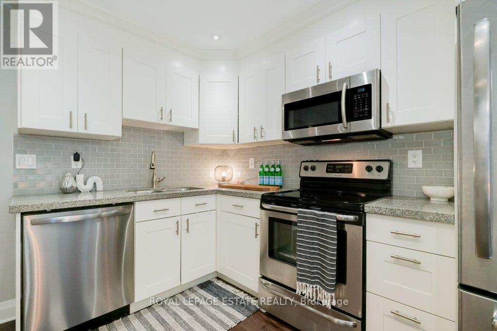 331 Scarborough Road, Toronto, Ontario  M4E 3M9 - Photo 11 - E12726204