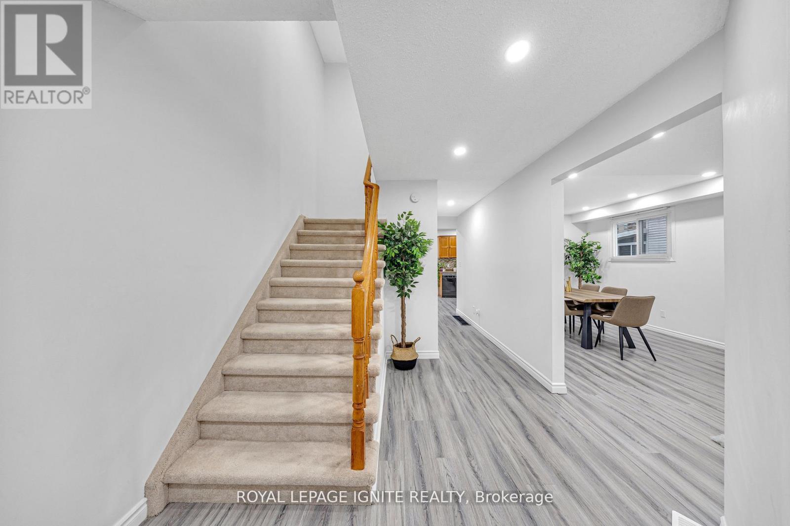 431 Cobblehill Drive, Oshawa, Ontario  L1K 1Y6 - Photo 2 - E12726264