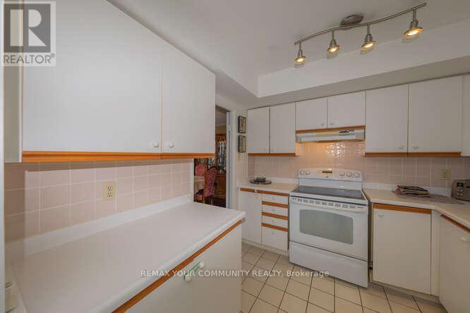 712 - 40 Harding Boulevard W, Richmond Hill, Ontario  L4C 9S5 - Photo 18 - N12726194