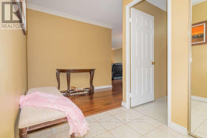 712 - 40 Harding Boulevard W, Richmond Hill, Ontario  L4C 9S5 - Photo 5 - N12726194