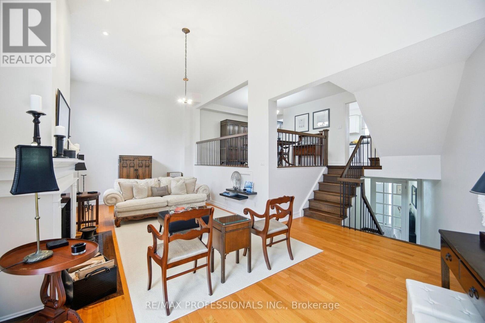 11 - 1755 Rathburn Road E, Mississauga, Ontario  L4W 2M8 - Photo 10 - W12726234