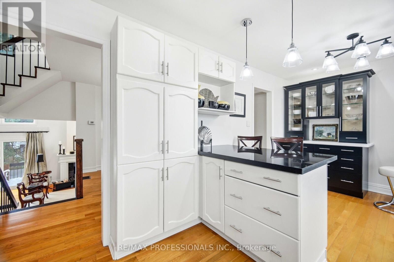 11 - 1755 Rathburn Road E, Mississauga, Ontario  L4W 2M8 - Photo 21 - W12726234