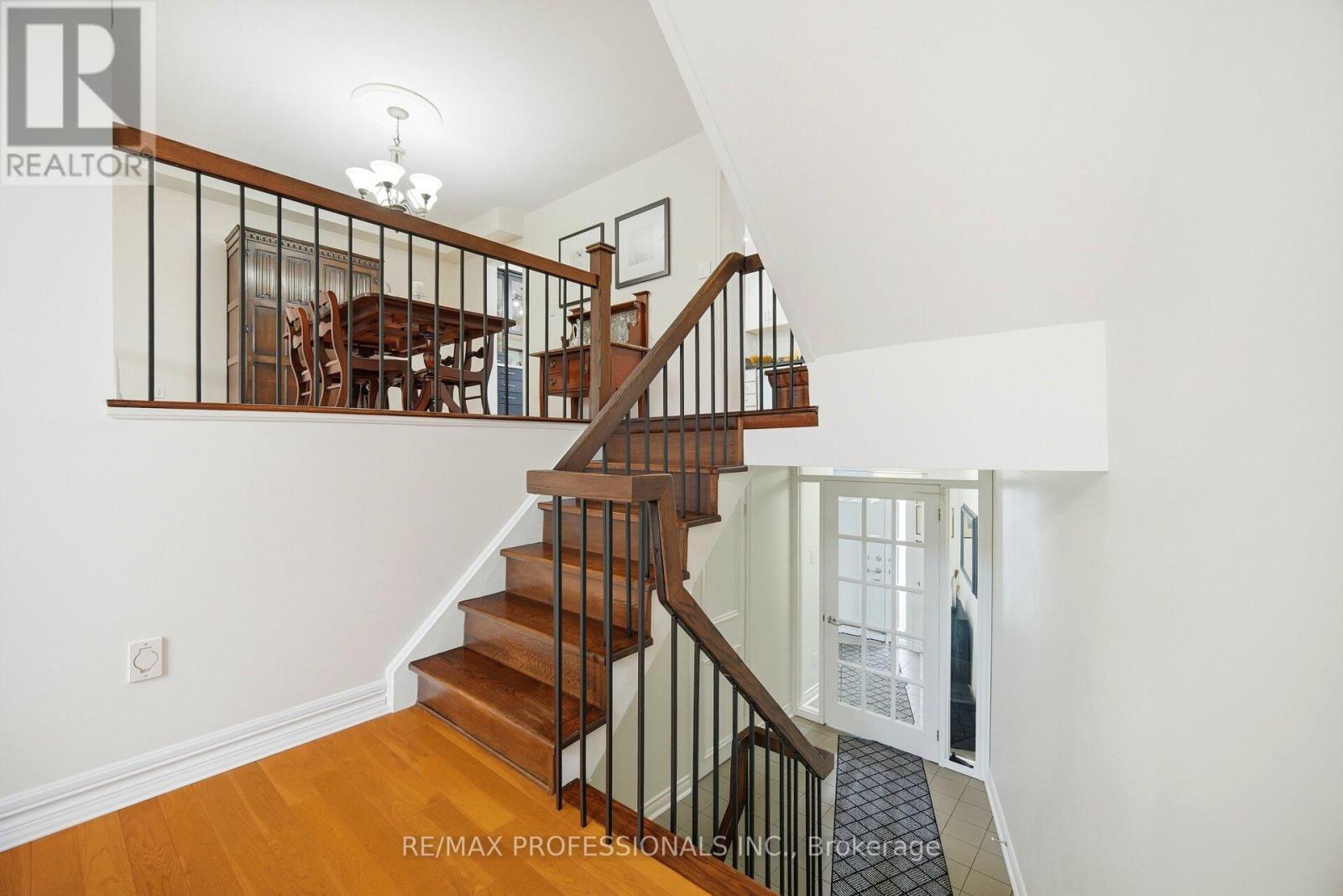 11 - 1755 Rathburn Road E, Mississauga, Ontario  L4W 2M8 - Photo 6 - W12726234