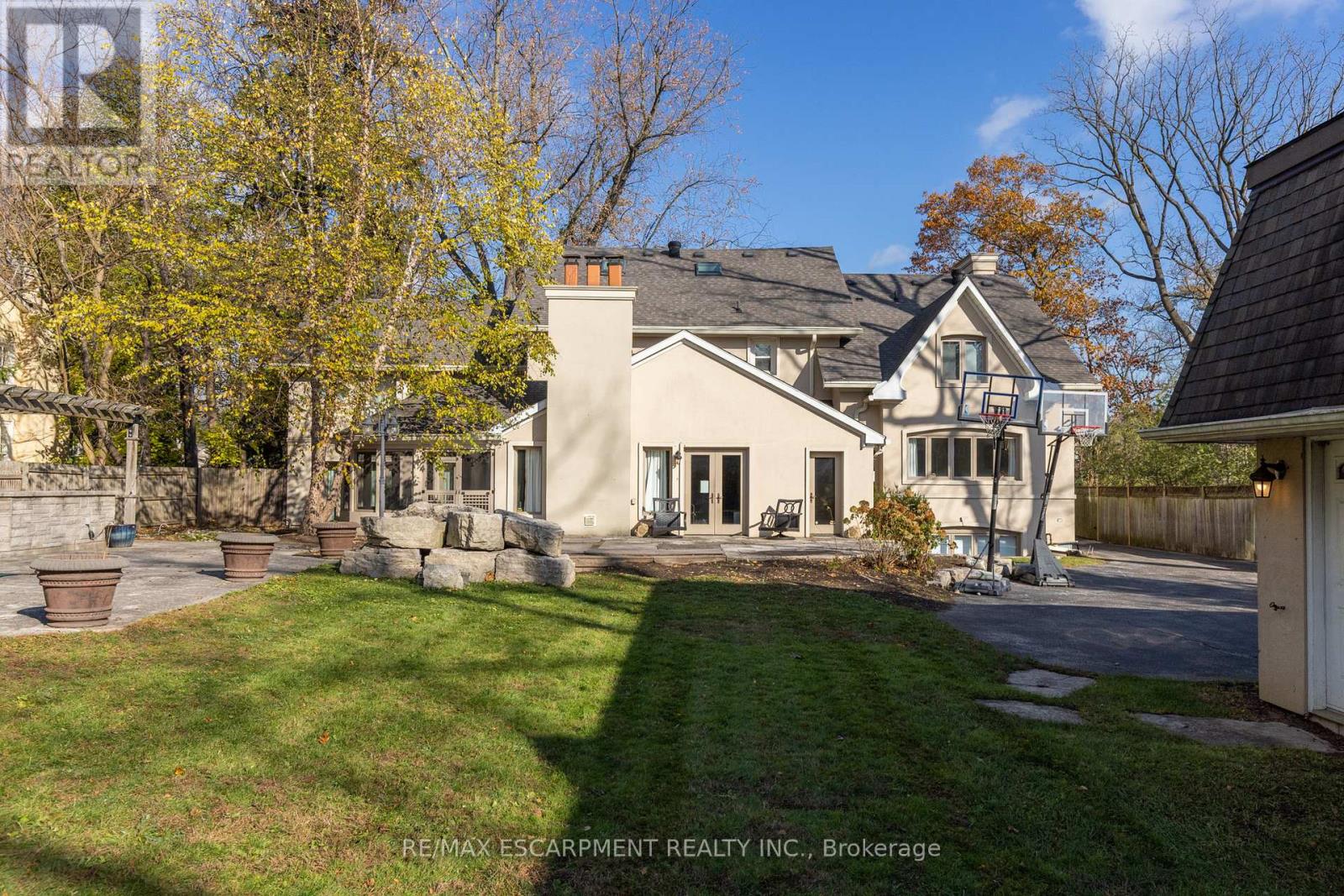 184 Chartwell Road, Oakville, Ontario  L6J 3Z8 - Photo 5 - W12726244