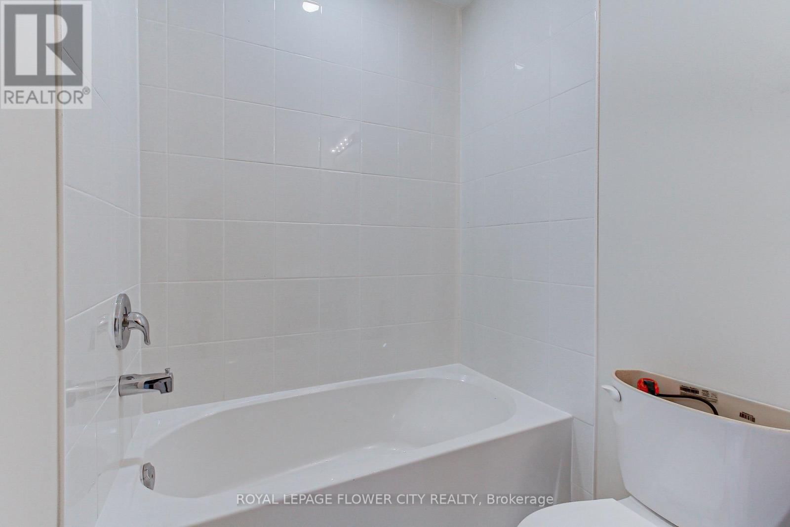 112 - 1589 Rose Way, Milton, Ontario  L9E 1N4 - Photo 26 - W12726268